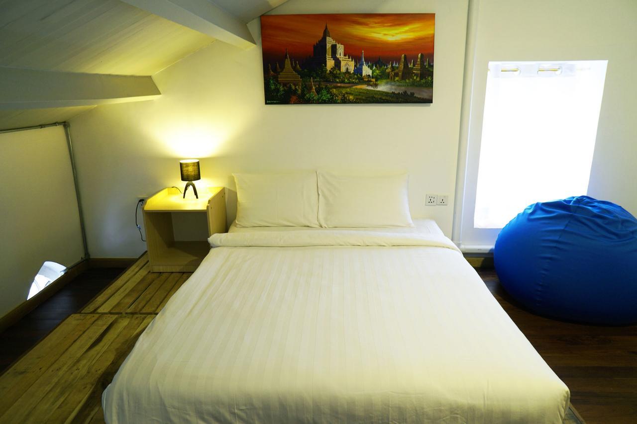 Baobabed Hostel Yangon, Myanmar Rom bilde
